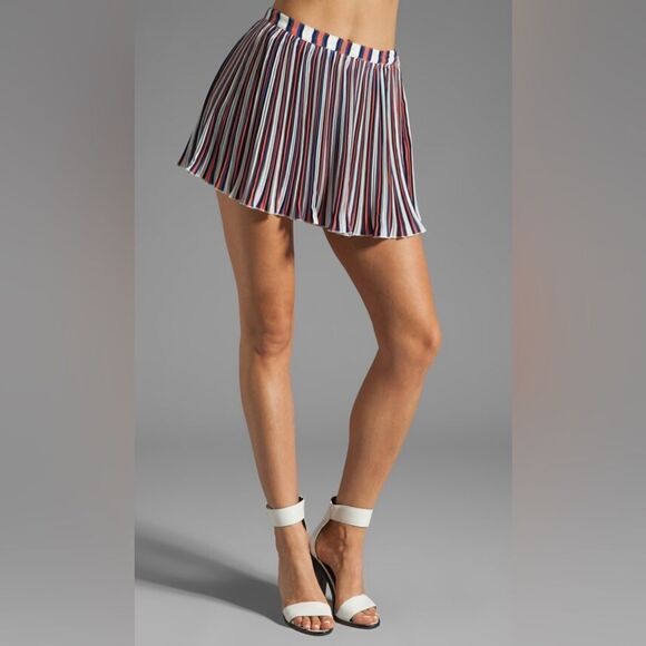 Lovers + Friends Charmed Pleated Striped Mini Skirt Large - Picture 1 of 12